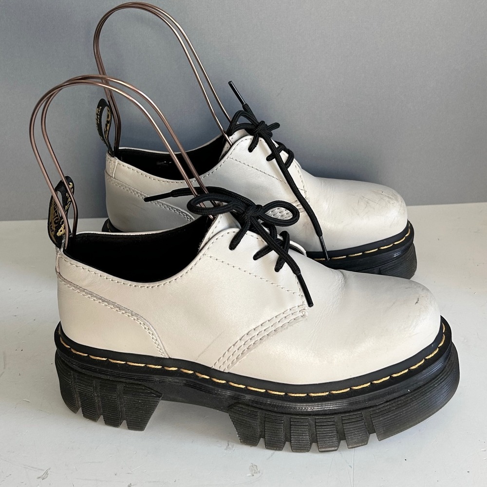 Dr. Martens Audrick platform Oxford Shoes Womens 6 3-Eye Grey Leather Lug Sole